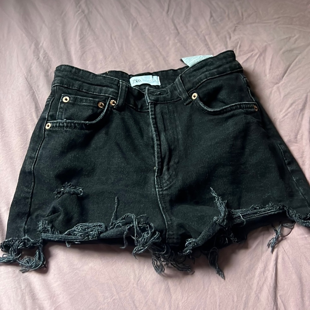 High waist black distressed shorts